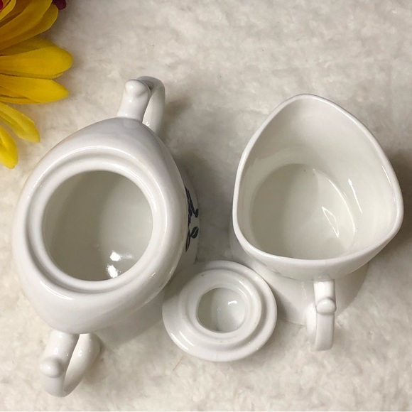 Vintage Black & White Flower Design Creamer & Sugar Bowl - Picture 3 of 12
